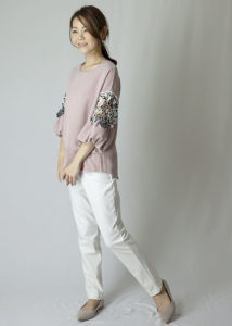 夏のチュニック（１）涼しげで体型カバーにも効果的