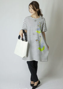 花柄チュニックで大人のフェミニンコーデを叶えよう！