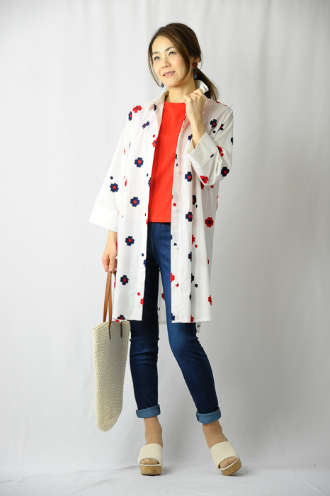 赤×ネイビー小花柄チュニックシャツワンピース lanarion｜ラナリオン４０代からの大人の女性向けファッションブログ
